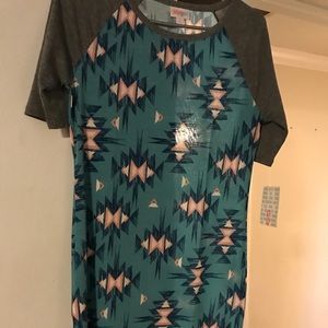 LuLaRoe Julia -small